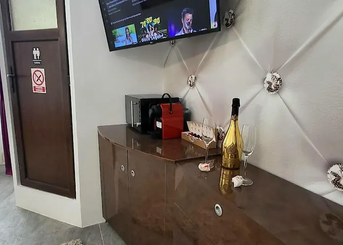 Garsoniera Centru Vechi Park Κραϊόβα